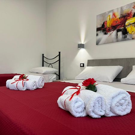 Casa Vacanze La Perla Rara Taranto Kültér fotó