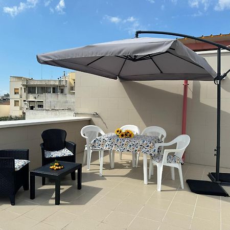 Casa Vacanze La Perla Rara Taranto Kültér fotó